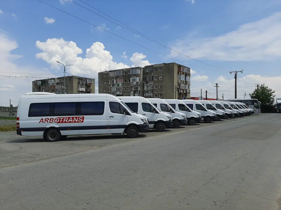 Microbuze Arbotrans pentru transport de persoane